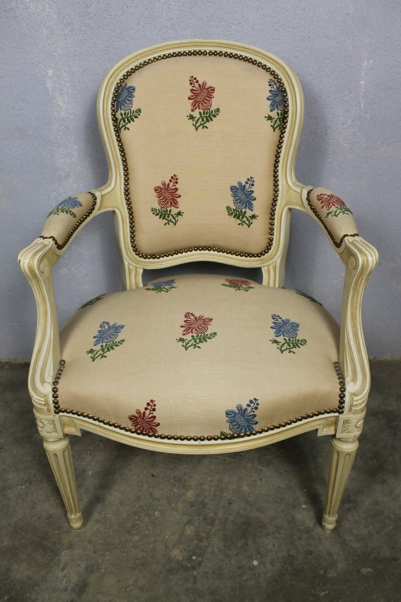Pair Of Transition Style Cabriolet Armchairs From The 20th Century-photo-2