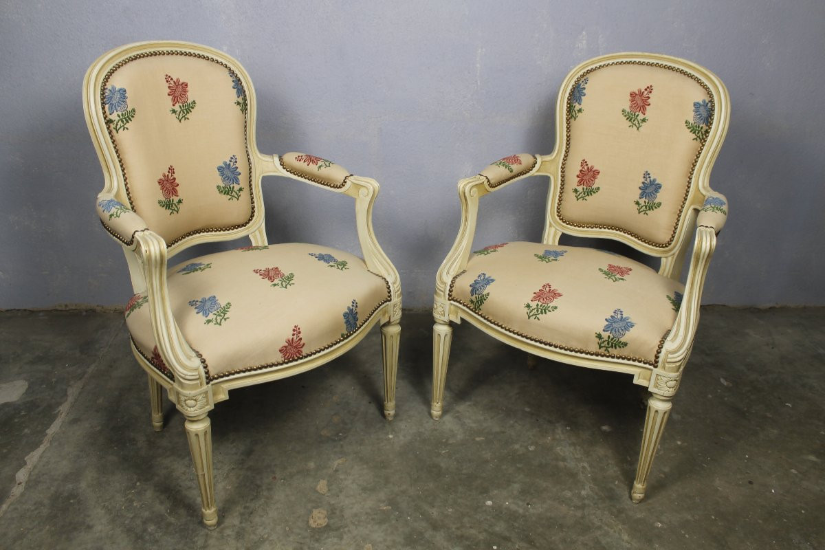 Pair Of Transition Style Cabriolet Armchairs From The 20th Century-photo-4