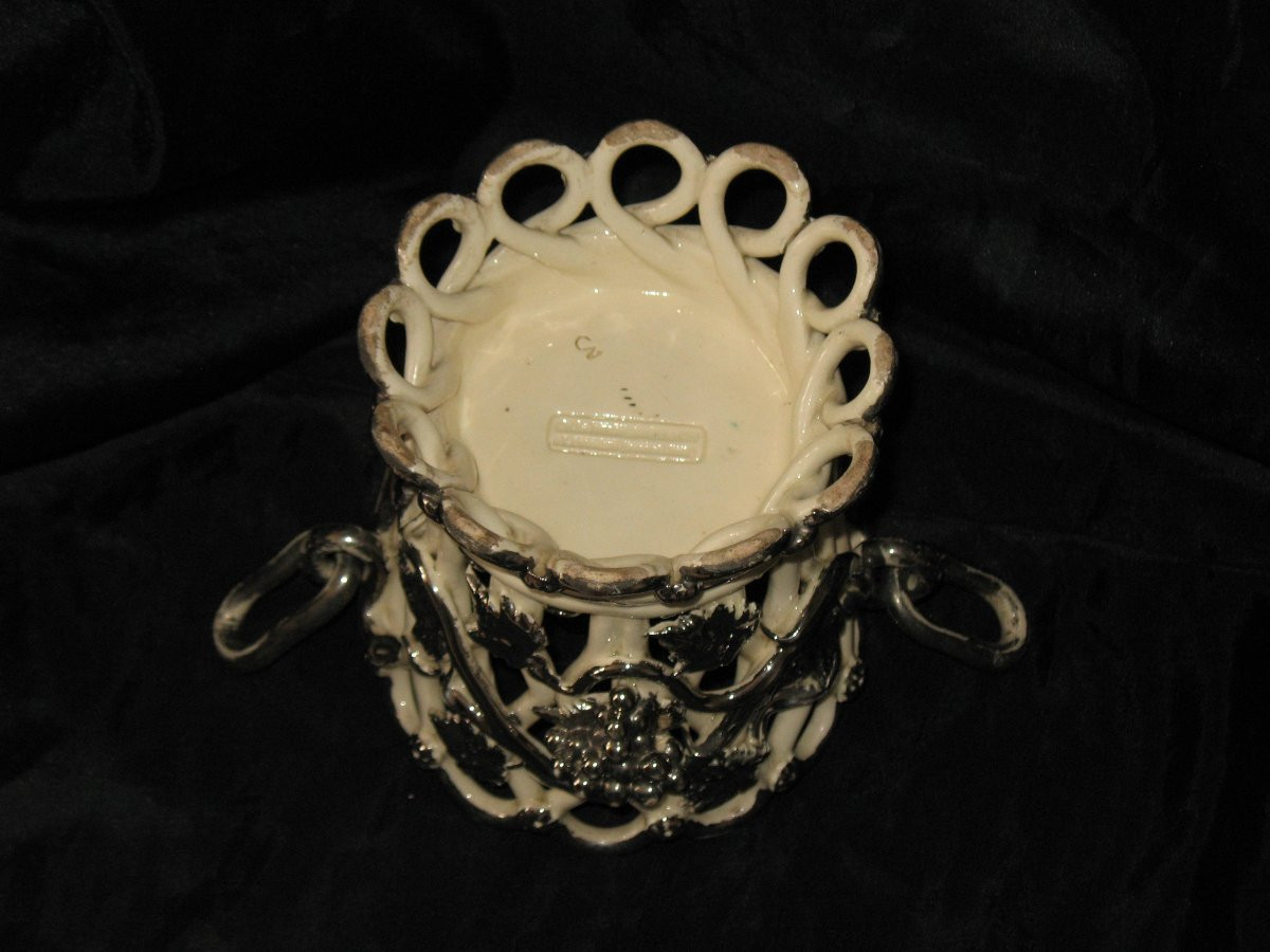 Jardinière ronde en faïence de Langeais décor de grappes de raisin signée  C B époque 19ème-photo-6