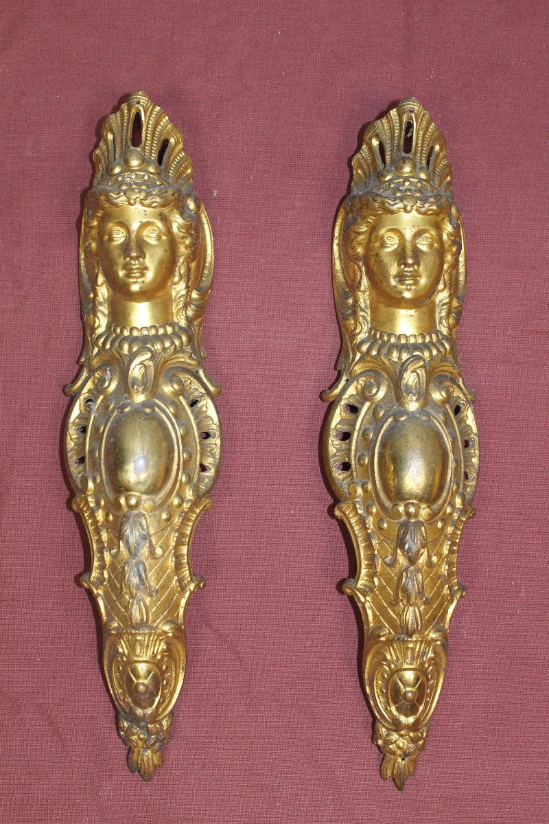 Suite de 4 bronzes décoratifs en chute pour ameublement décoration intérieure à motif féminin-photo-4