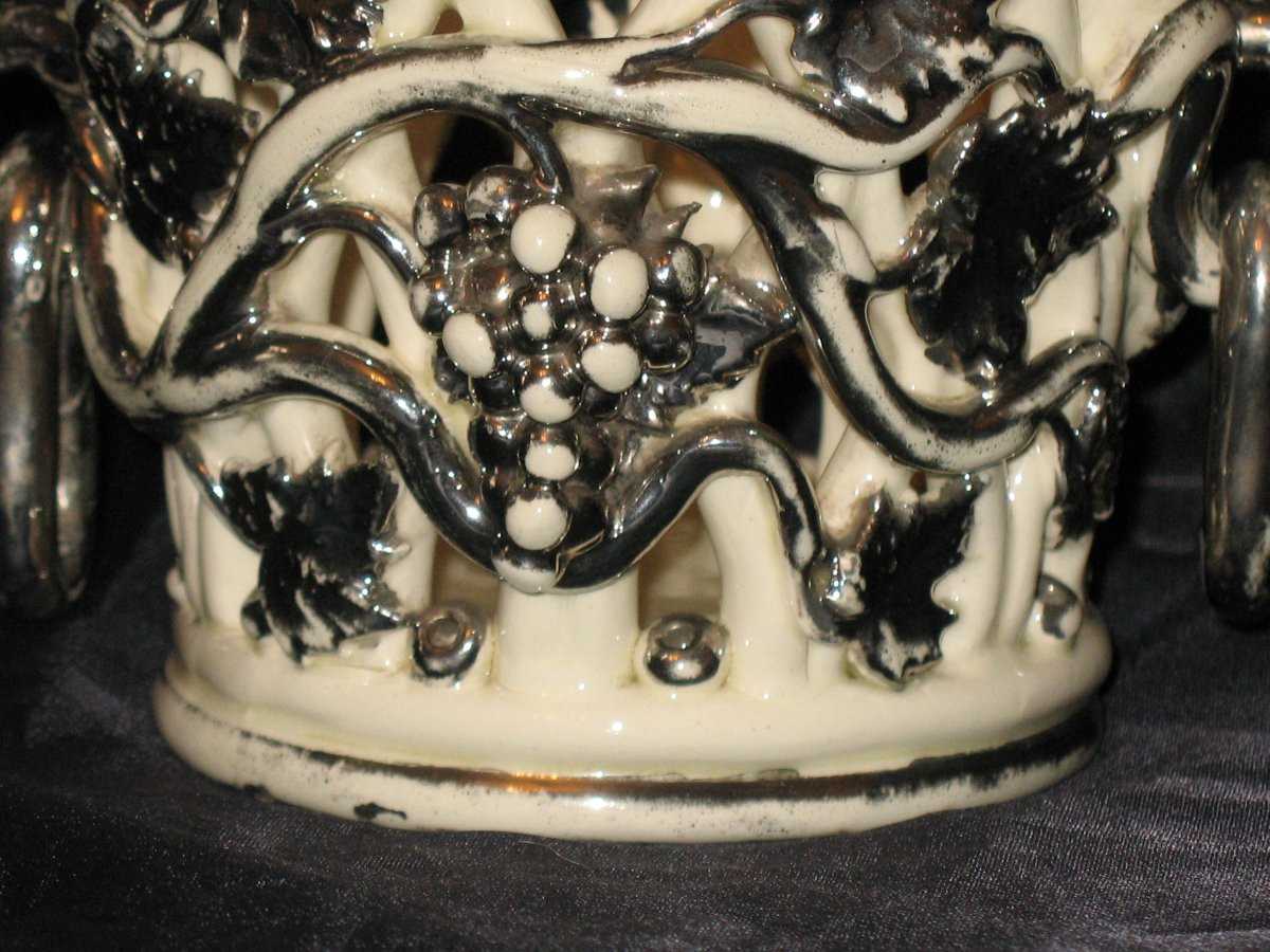 Round Earthenware Planter From Langeais Decorated With Bunches Of Grapes, Signed Cb, 19th Century-photo-3