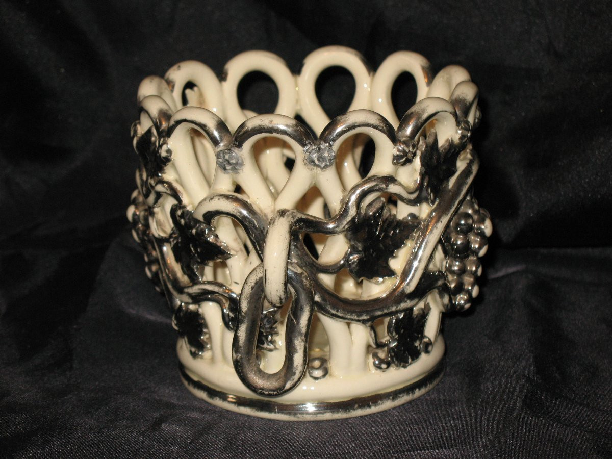 Round Earthenware Planter From Langeais Decorated With Bunches Of Grapes, Signed Cb, 19th Century-photo-6