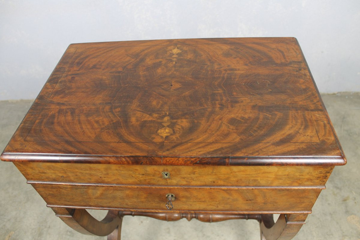 Table de salon à ouvrages en acajou époque Charles X 19ème-photo-5