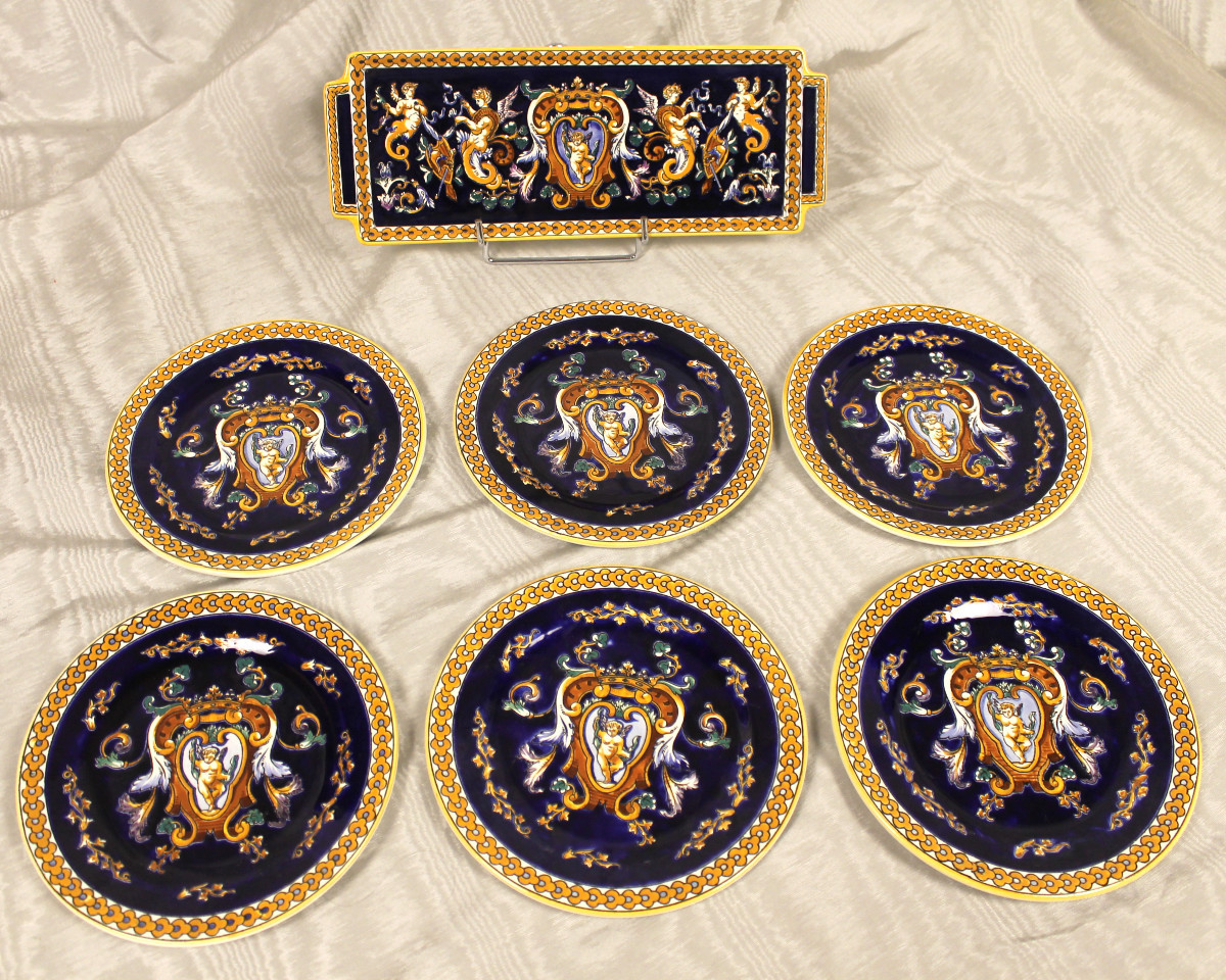 Service à dessert en faïence de Gien décor Renaissance italienne en bleu roi parfait état