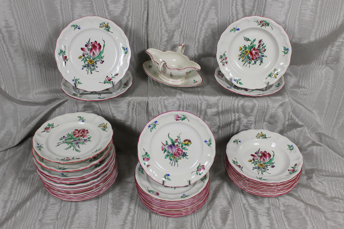Lunéville Earthenware Dinner Service, Reverbère Décor, 20th Century