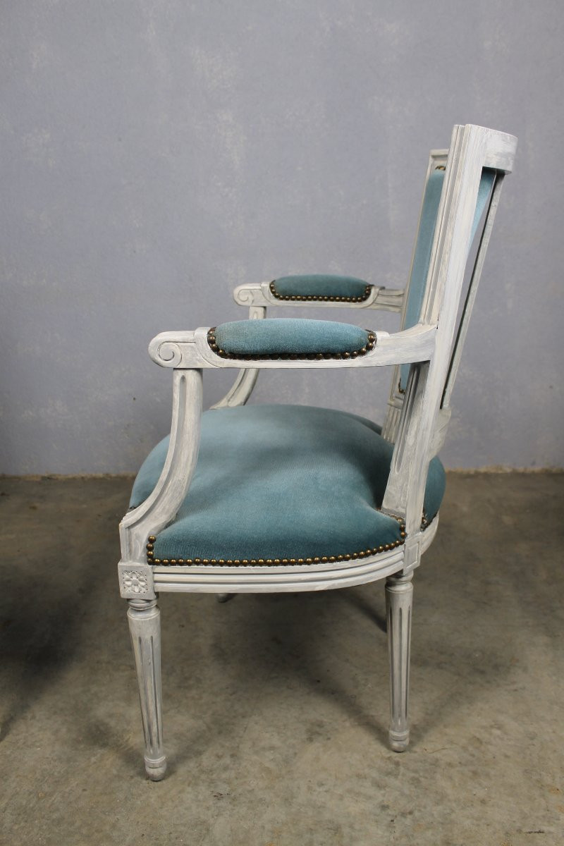 Paire de fauteuils en hêtre rechampi de style Louis XVI époque 20ème-photo-2