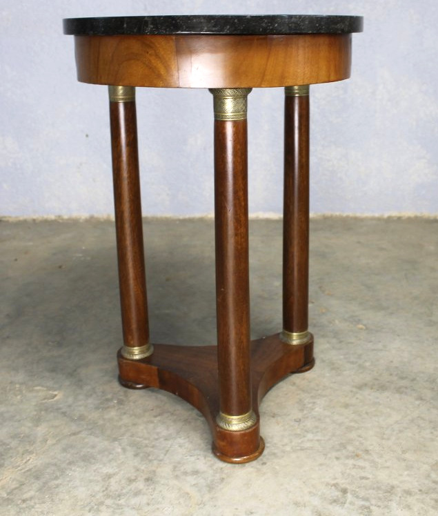 Petit guéridon de style Empire en acajou et bronze avec dessus marbre noir époque 19ème -photo-2
