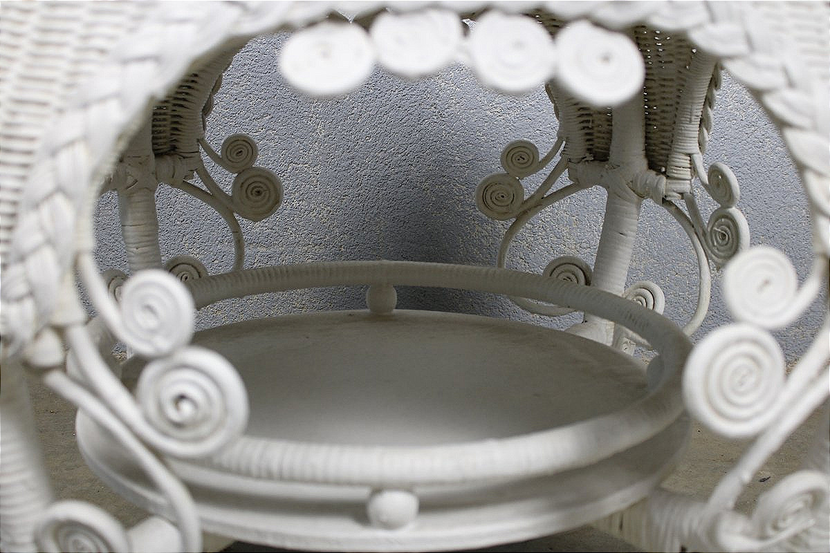 White-lacquered Rattan Side Table From The 1900s For An Art Nouveau-style Winter Garden-photo-4