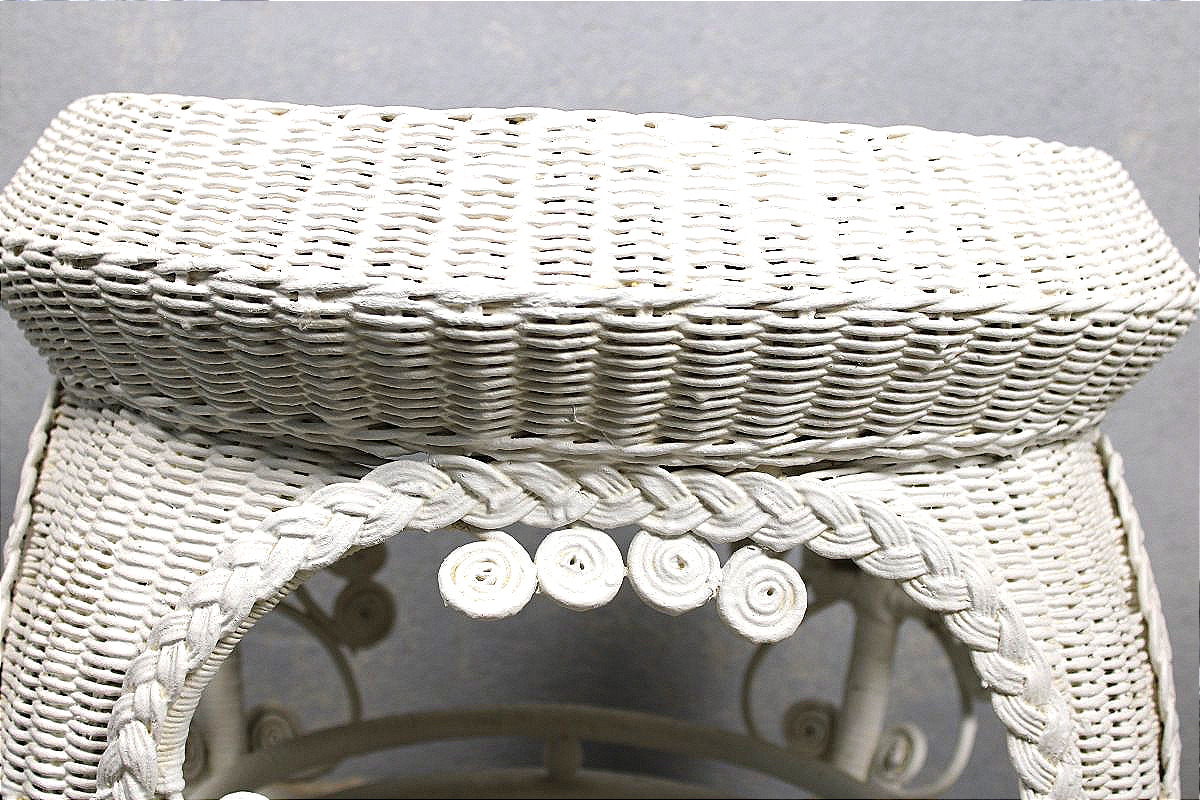 White-lacquered Rattan Side Table From The 1900s For An Art Nouveau-style Winter Garden-photo-8