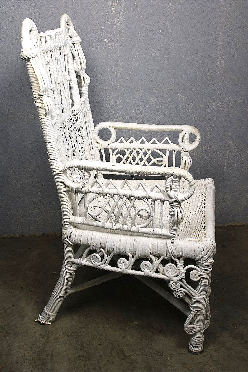 Fauteuil en rotin laqué blanc ép.  1900 style Art Nouveau pour jardin d'hiver, terrasse...-photo-3