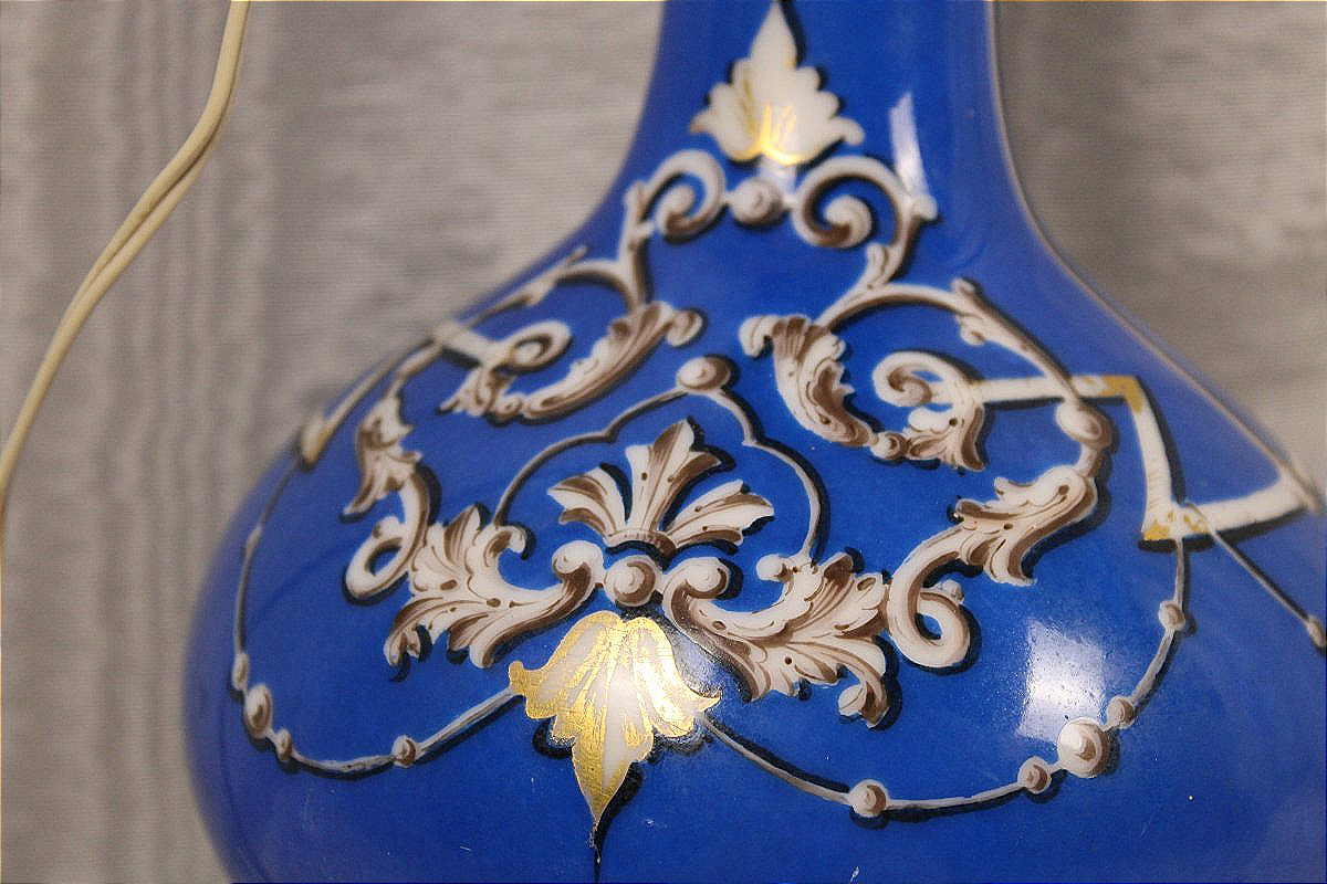 Parisian Porcelain Lamp With Lambrequin Decoration On A Royal Blue Background  Art Nouveau-photo-1