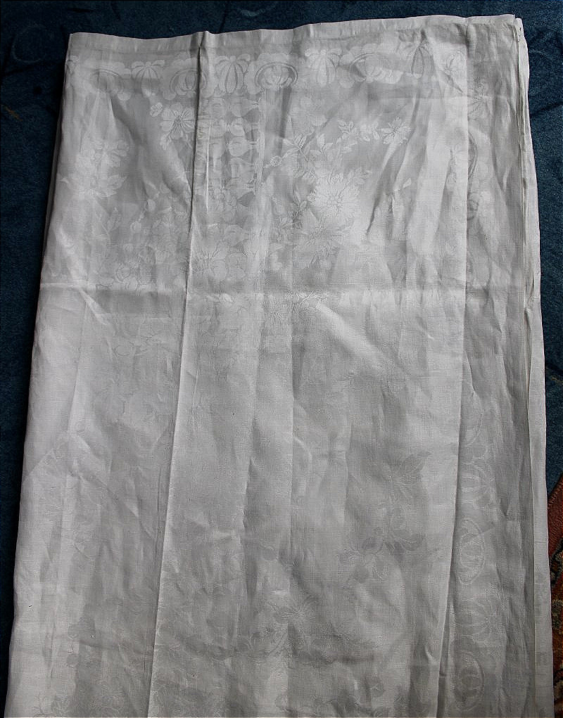 Nappe en damassée de lin à décor mythologique Mars sur son char style Louis XIV long : 5 mètres-photo-4