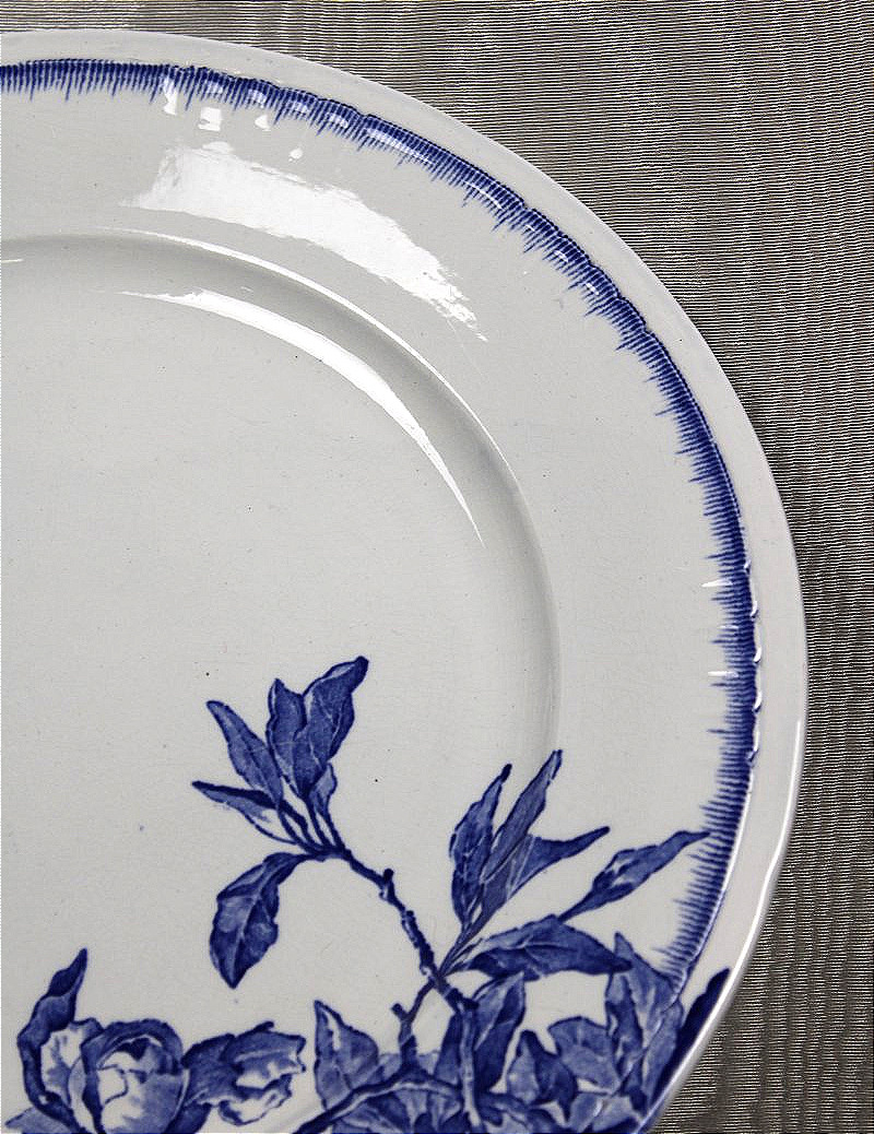 Plat en faïence fine de Bordeaux Jules Vieillard décor Chevreuse époque 19ème-photo-1