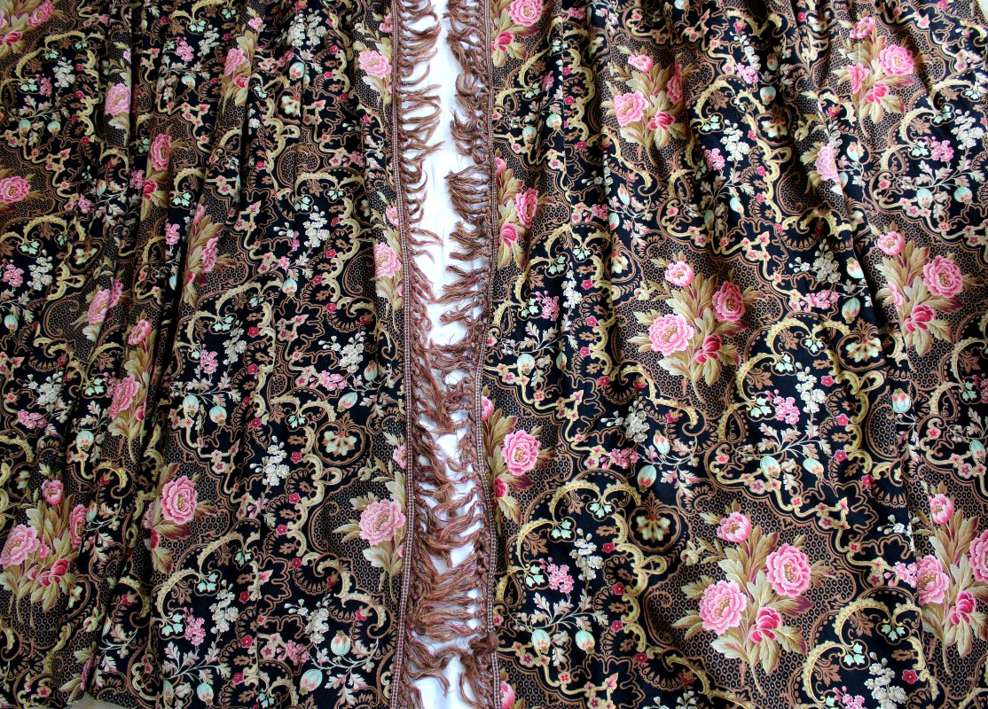 Paires de rideaux à décor floral de pivoines et passementerie ép.  Napoléon III long : 2,80 m-photo-2
