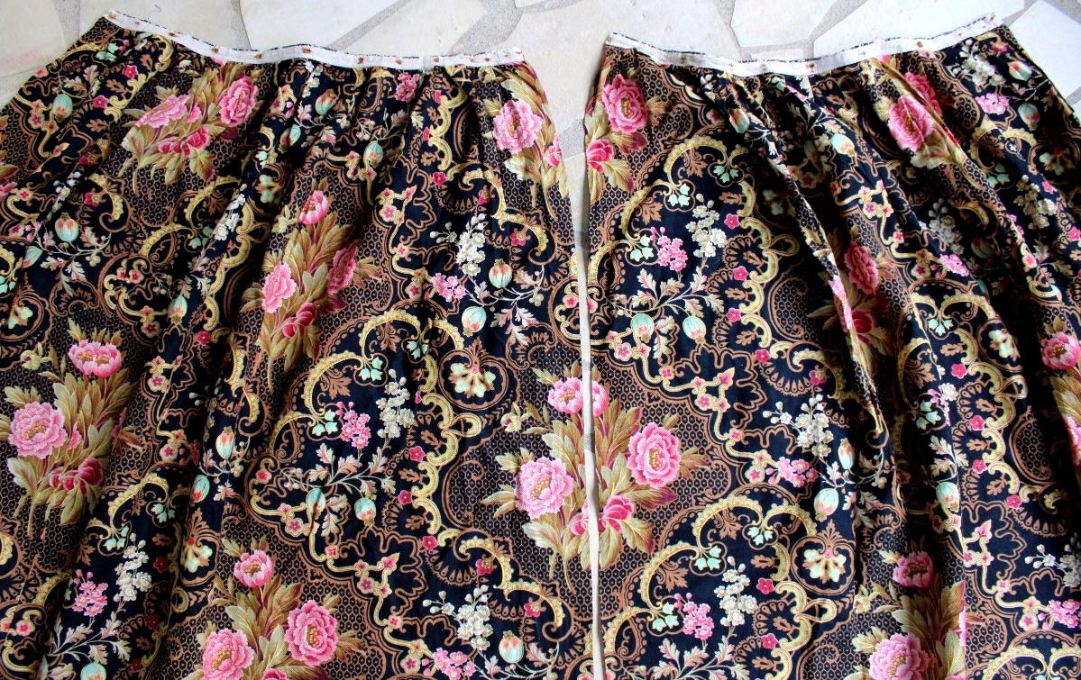 Paires de rideaux à décor floral de pivoines et passementerie ép.  Napoléon III long : 2,80 m-photo-6
