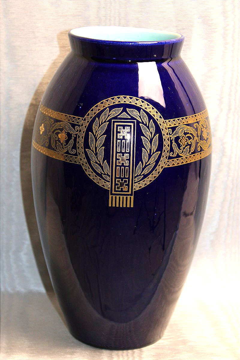 Sarreguemines Earthenware Vase With An Art Deco Geometric Design On A Royal Blue Background, Early 20th Century