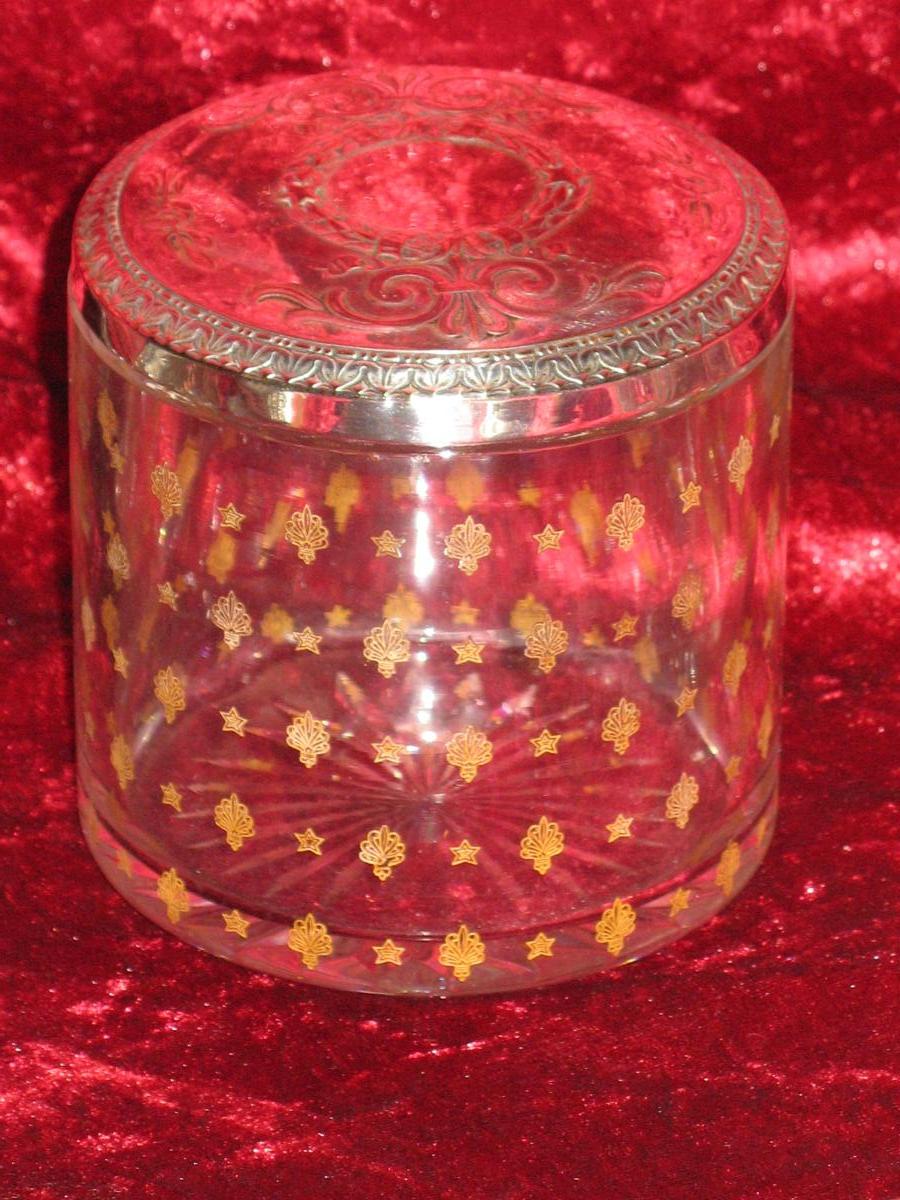 Nécessaire de toilette en cristal et métal argenté de chez Christofle époque 19ème 8 pièces-photo-2