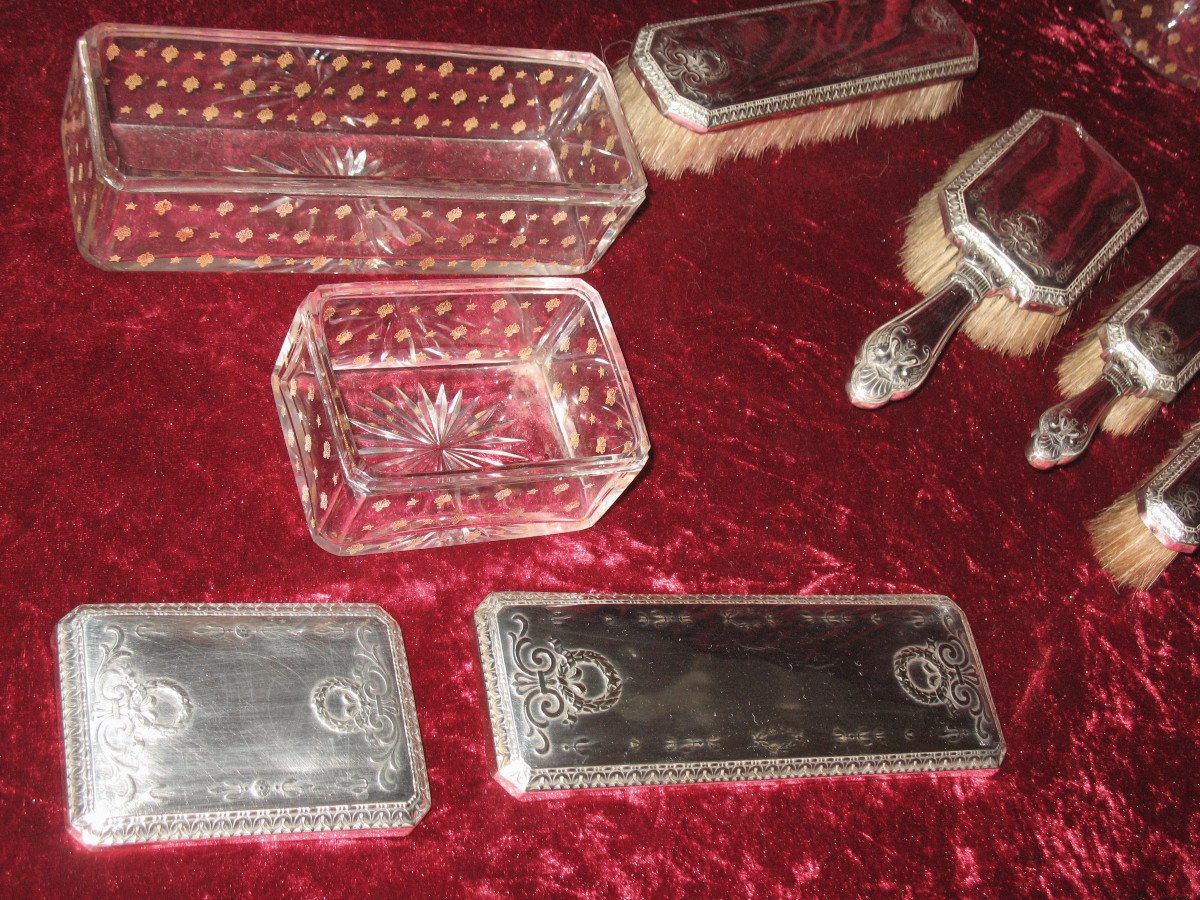 Nécessaire de toilette en cristal et métal argenté de chez Christofle époque 19ème 8 pièces-photo-4