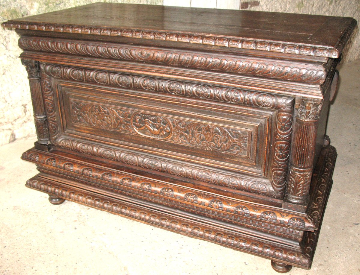 Norman Wedding Chest With Carved Panels Of The Seventeenth-photo-5