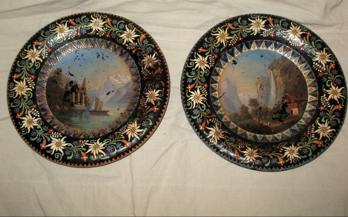 Pair Of Enamelled Dishes From Thun - Switzerland - Painted Views Hand In The Center Epoque Nineteenth