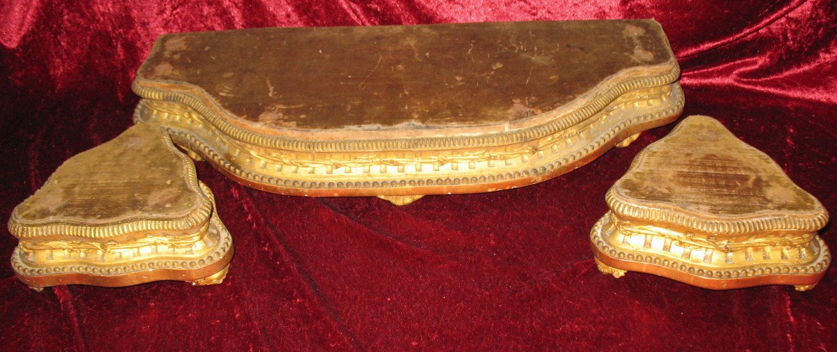 18th Century Gilded Wood Plinths For Pendulum And Its Candelabra Or Bronze, Vases ...