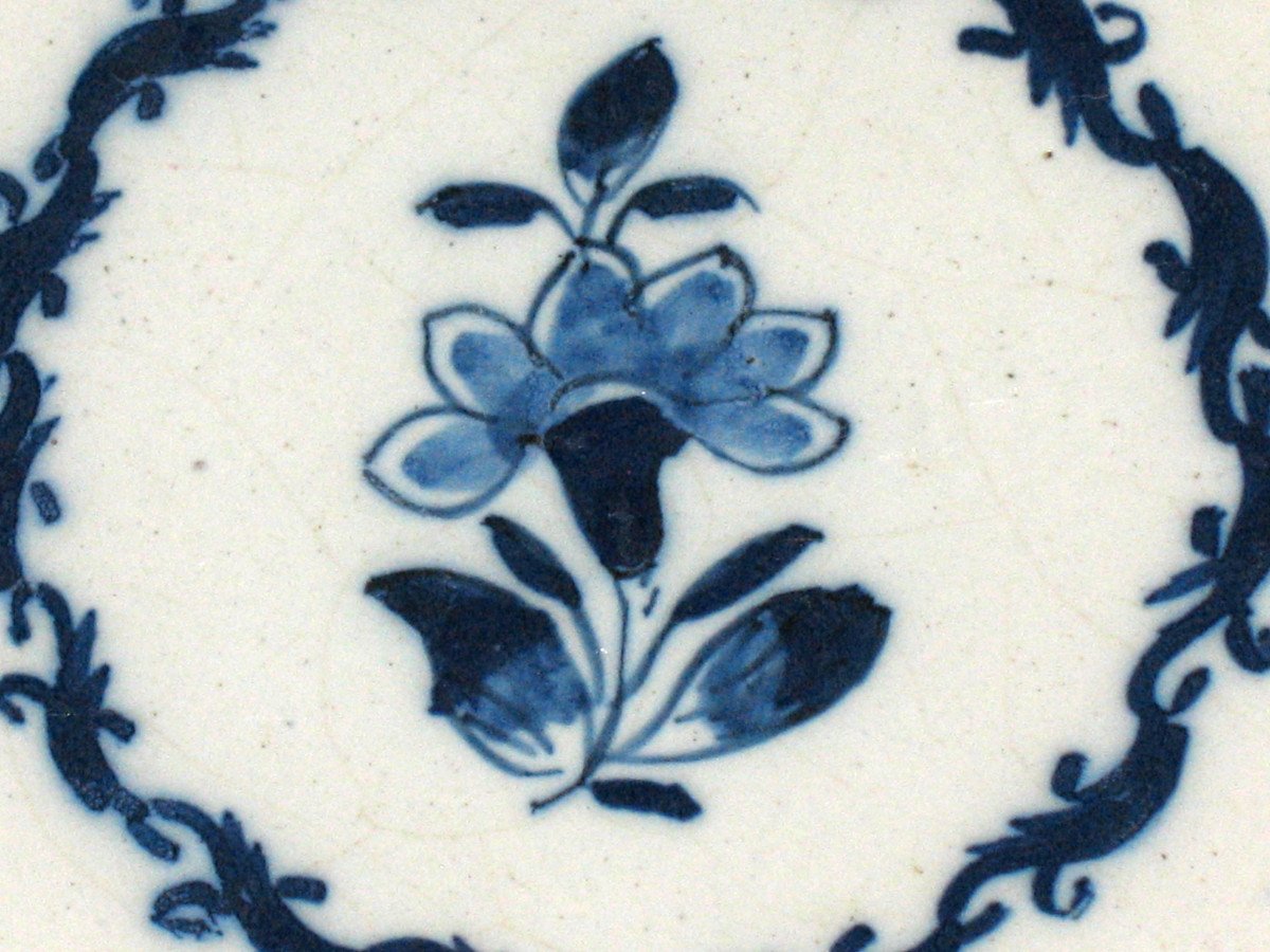 17th Delft Earthenware Plate, Monochrome Blue Decor-photo-2