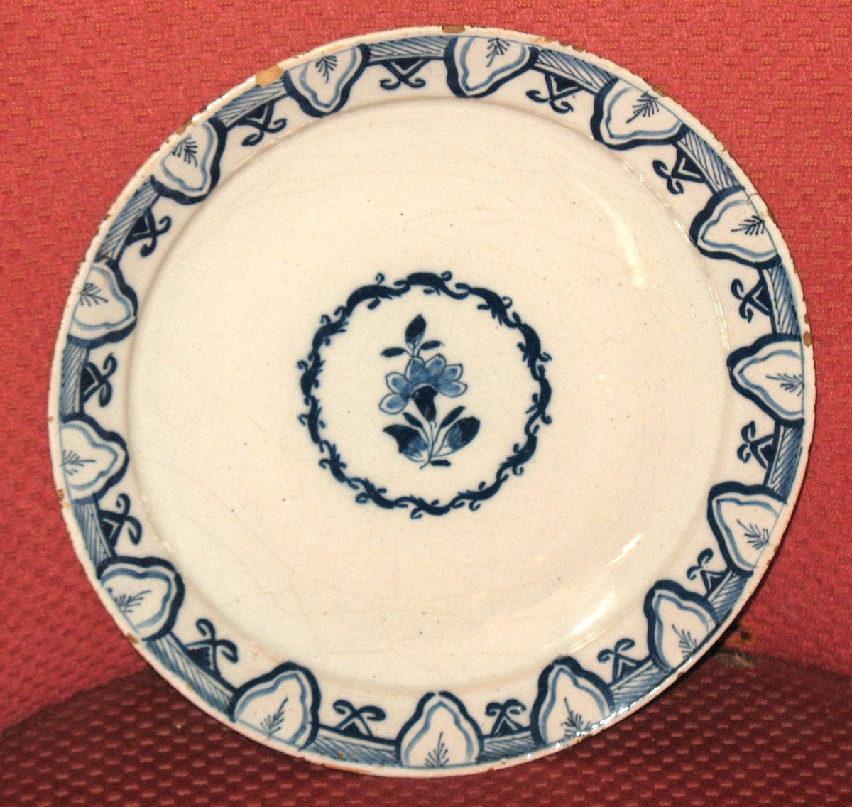 Assiette en faïence de Delft époque 17ème décor bleu monochrome