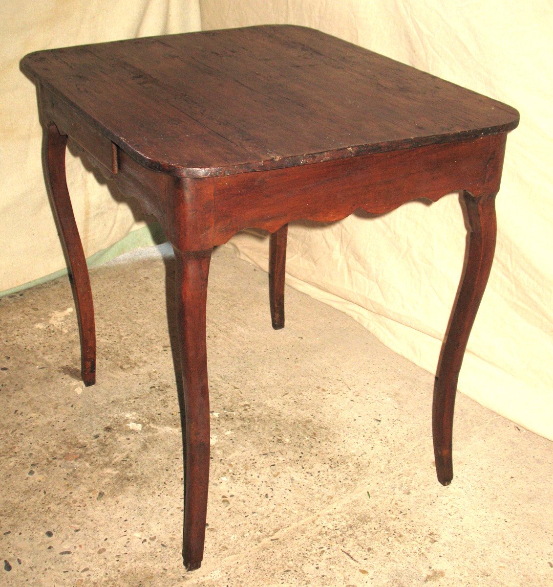 Petite table de salon ou table à jeux à 2 tiroirs  époque  Louis XV 18ème-photo-1