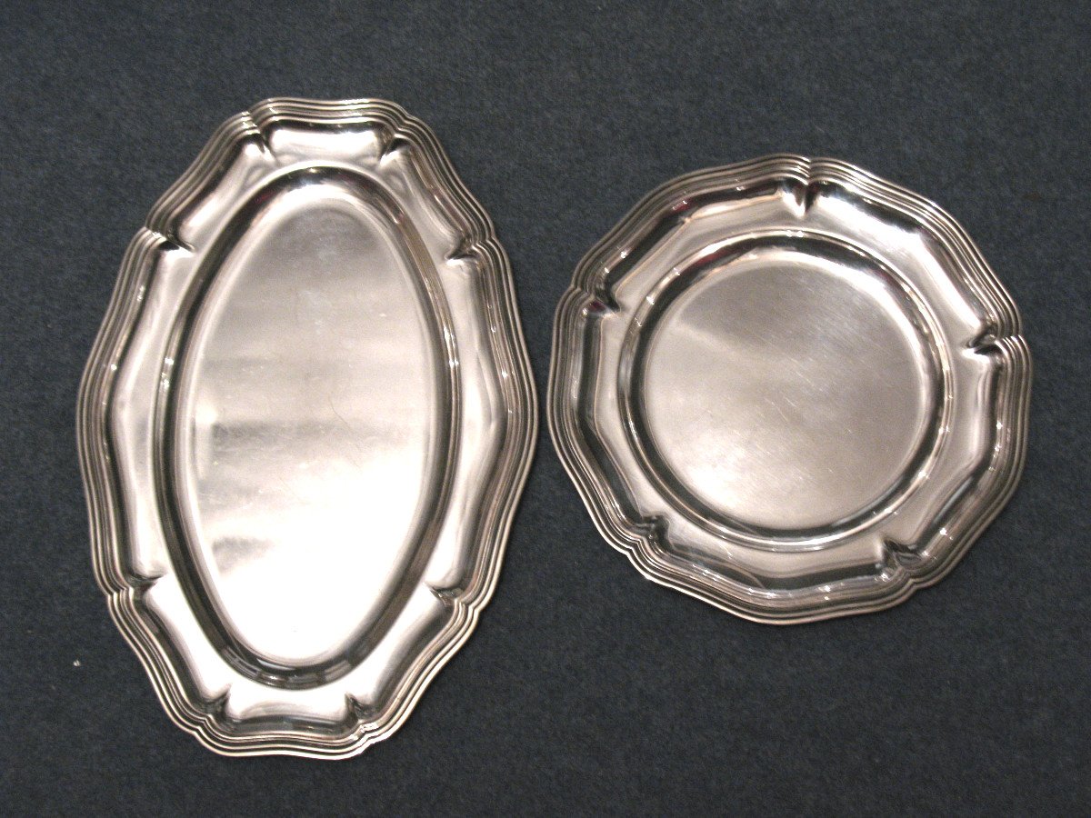 2 plats en métal argenté de style Louis XV Orfèvrerie Apollo