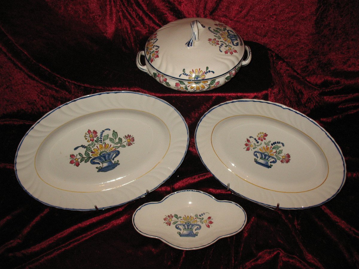 Longwy Earthenware Table Service Decorated With A Flower Basket Of 101 Pieces-photo-7