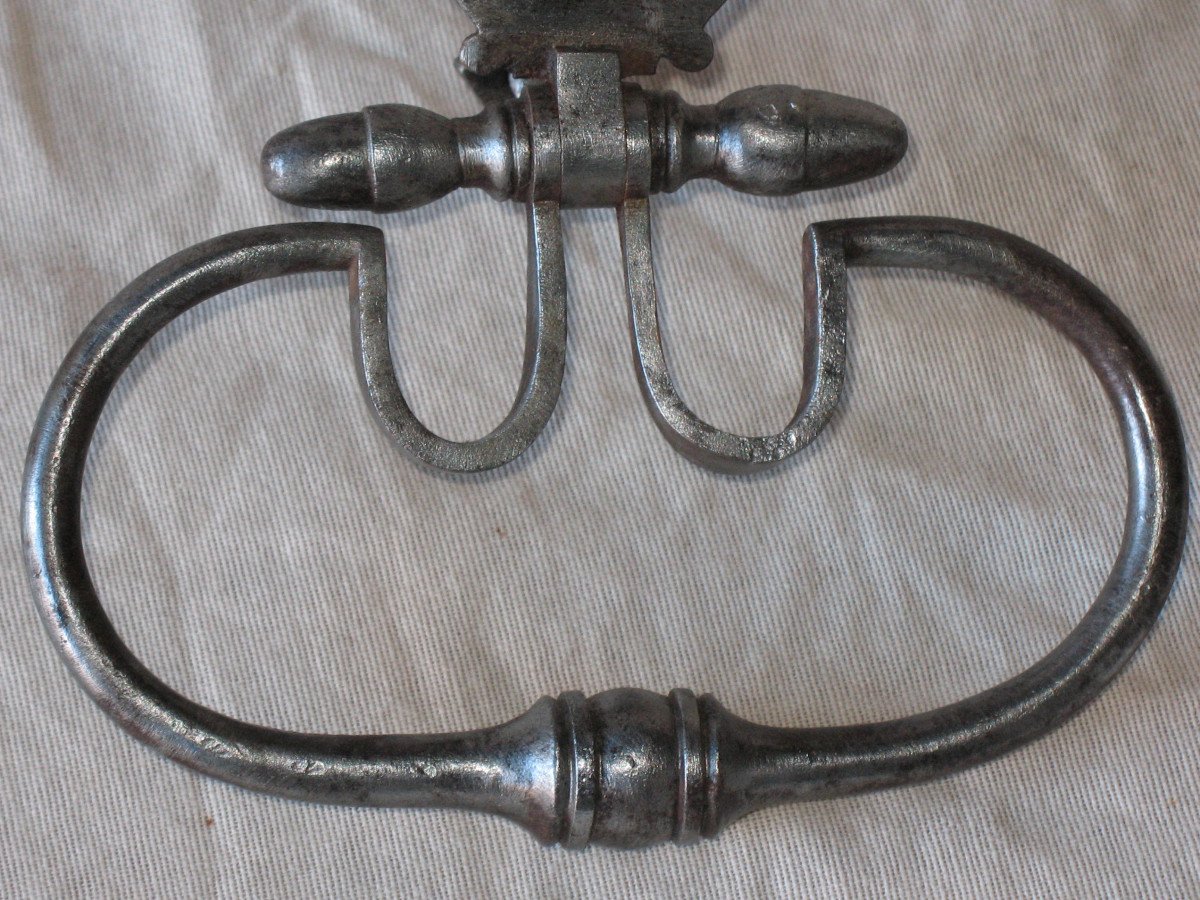 Paire de marteaux de porte heurtoirs en fer forgé époque 18ème-photo-5