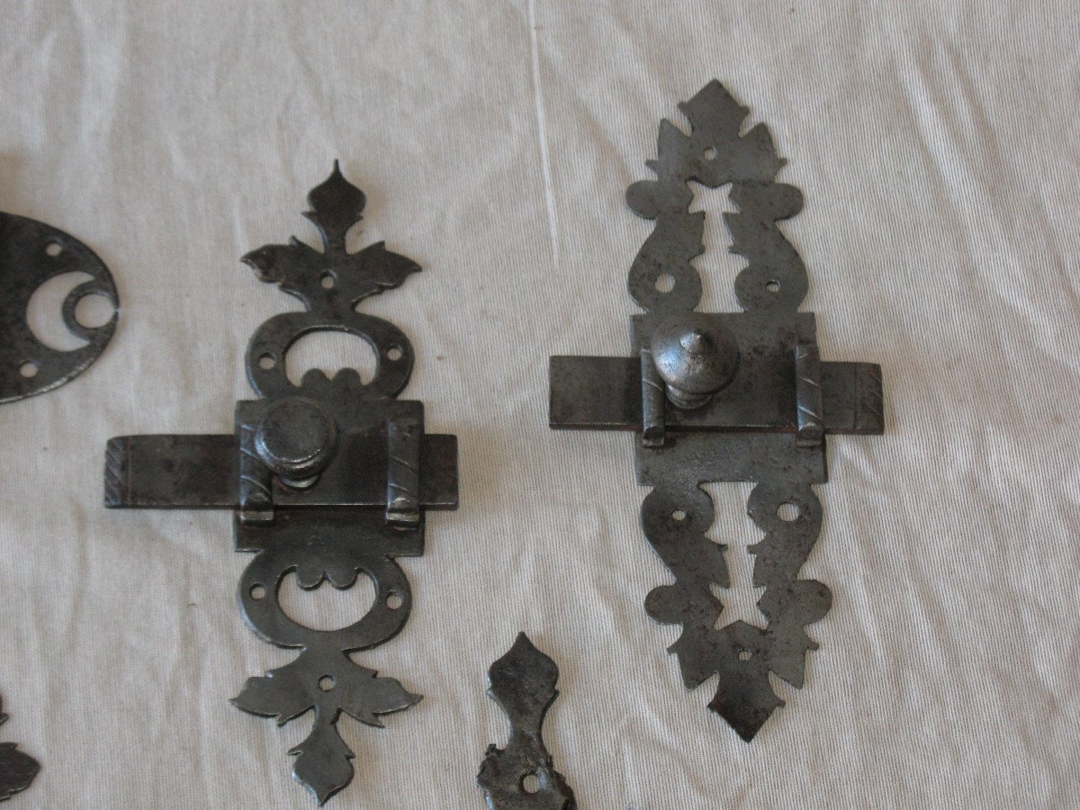 Collection Of 11 Wrought Iron Locks From The 18th Century-photo-3