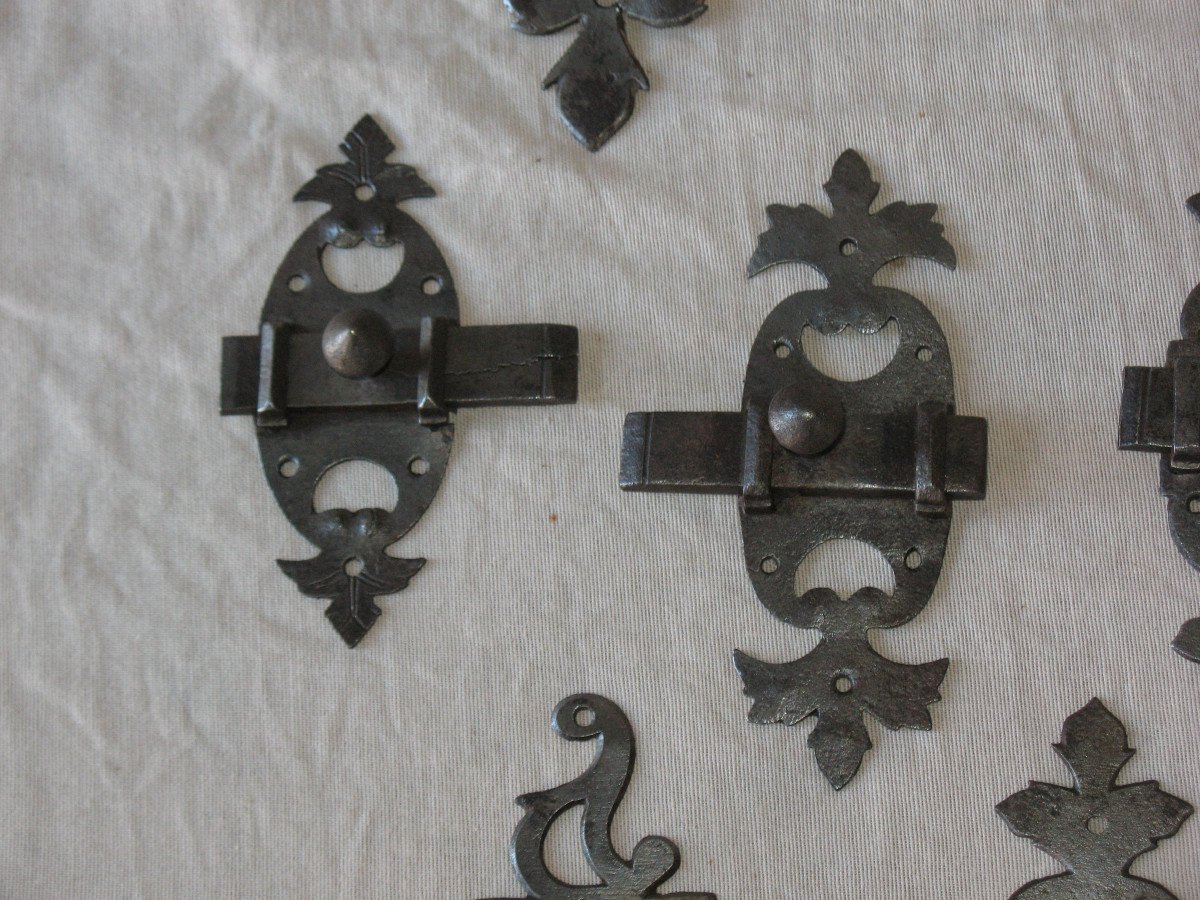 Collection Of 11 Wrought Iron Locks From The 18th Century-photo-4