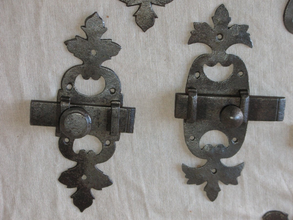 Collection Of 11 Wrought Iron Locks From The 18th Century-photo-5