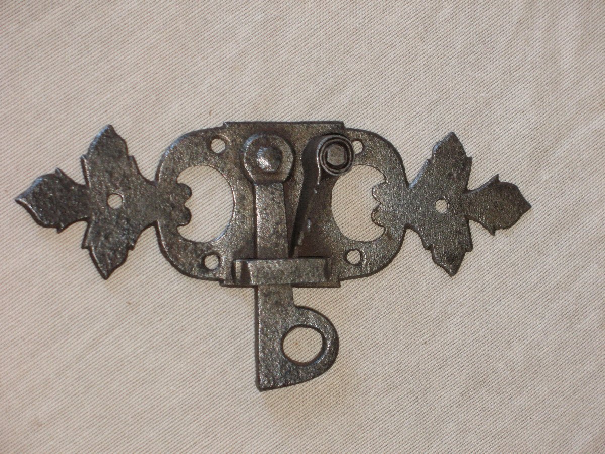 Collection Of 11 Wrought Iron Locks From The 18th Century-photo-8