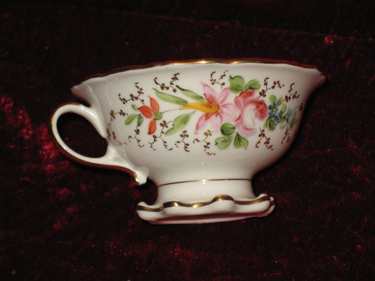 5 tasses en porcelaine de Limoges à décor de roses-photo-4