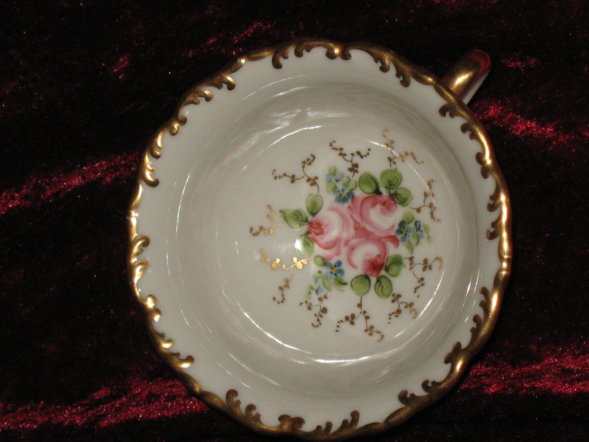 5 tasses en porcelaine de Limoges à décor de roses-photo-7