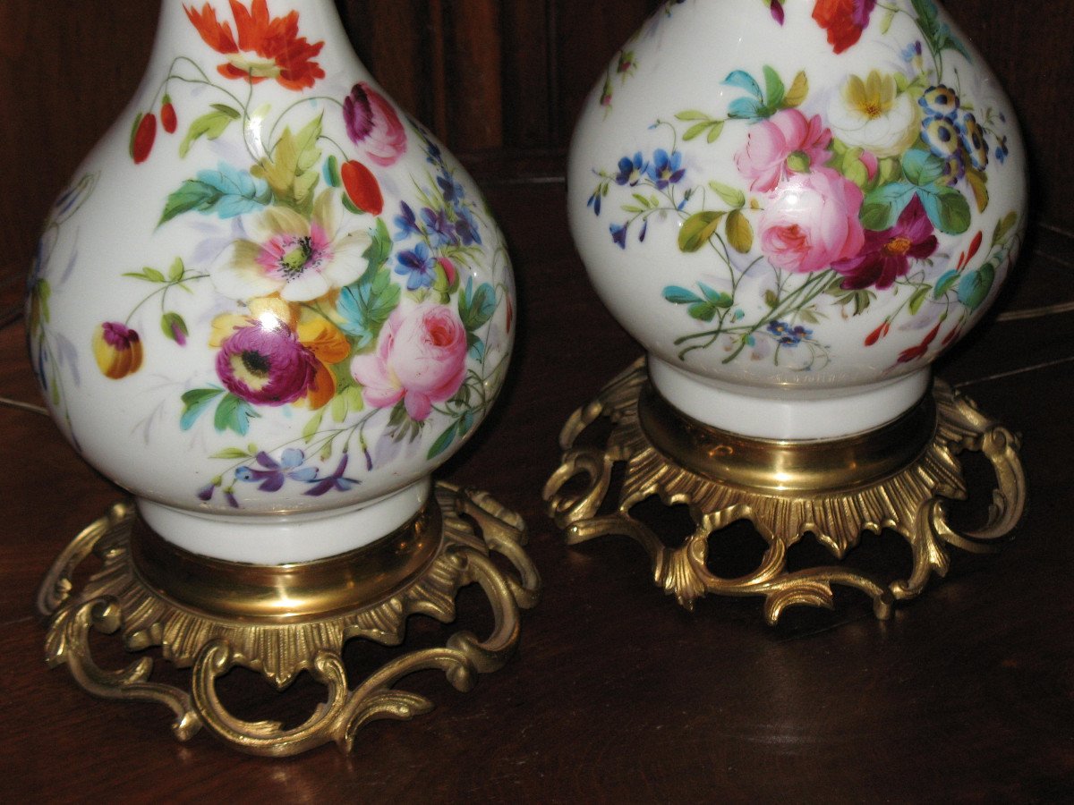 Paire de grandes lampes en porcelaine de Paris et bronze doré époque 19ème-photo-2