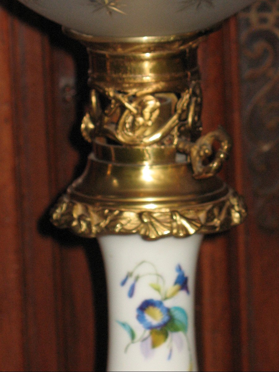 Paire de grandes lampes en porcelaine de Paris et bronze doré époque 19ème-photo-5
