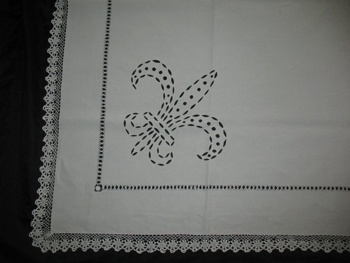 Large Royalist Tablecloth Decorated With Embroidered Fleur-de-lys, Late 19th Century-photo-3
