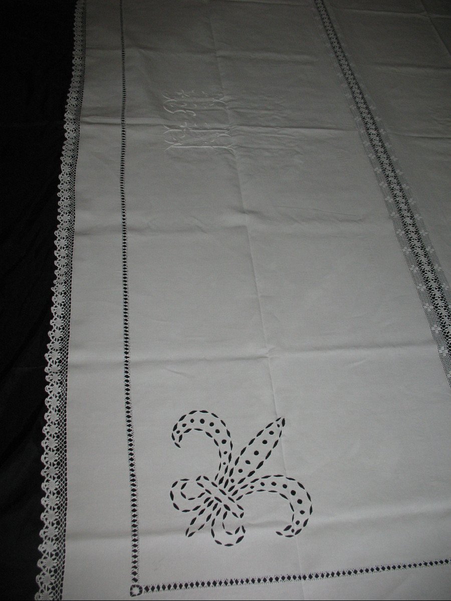 Large Royalist Tablecloth Decorated With Embroidered Fleur-de-lys, Late 19th Century-photo-2