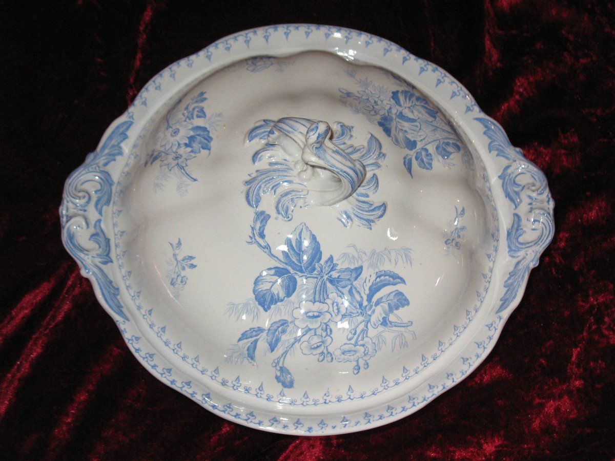 Sarreguemines Earthenware Table Service, 19th Century, "flora" Decor In Sky Blue, 106 Pieces-photo-4