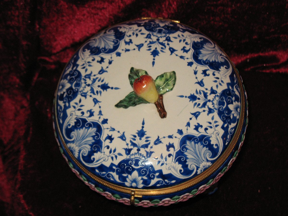 Fine Earthenware Box Attributed To Jules Vieillard In Bordeaux, 19th Century-photo-3