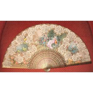 Eventail  à décor de dentelle, scène de genre, fleurs et oiseaux peints sur gaze époque 19ème