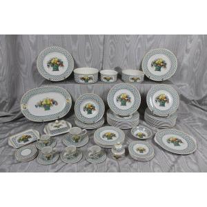 Villeroy Et Boch Earthenware Dinner Service With Basket Décor And Fruit From The 20th Century