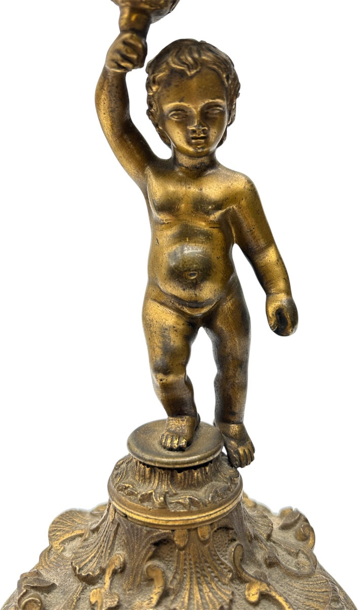 Bénitier Porté Par Putto En Bronze 