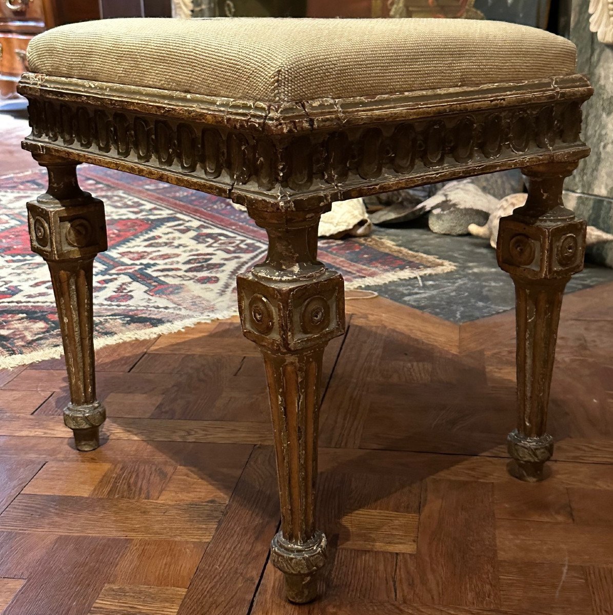 18th Century Italian Stool-photo-3