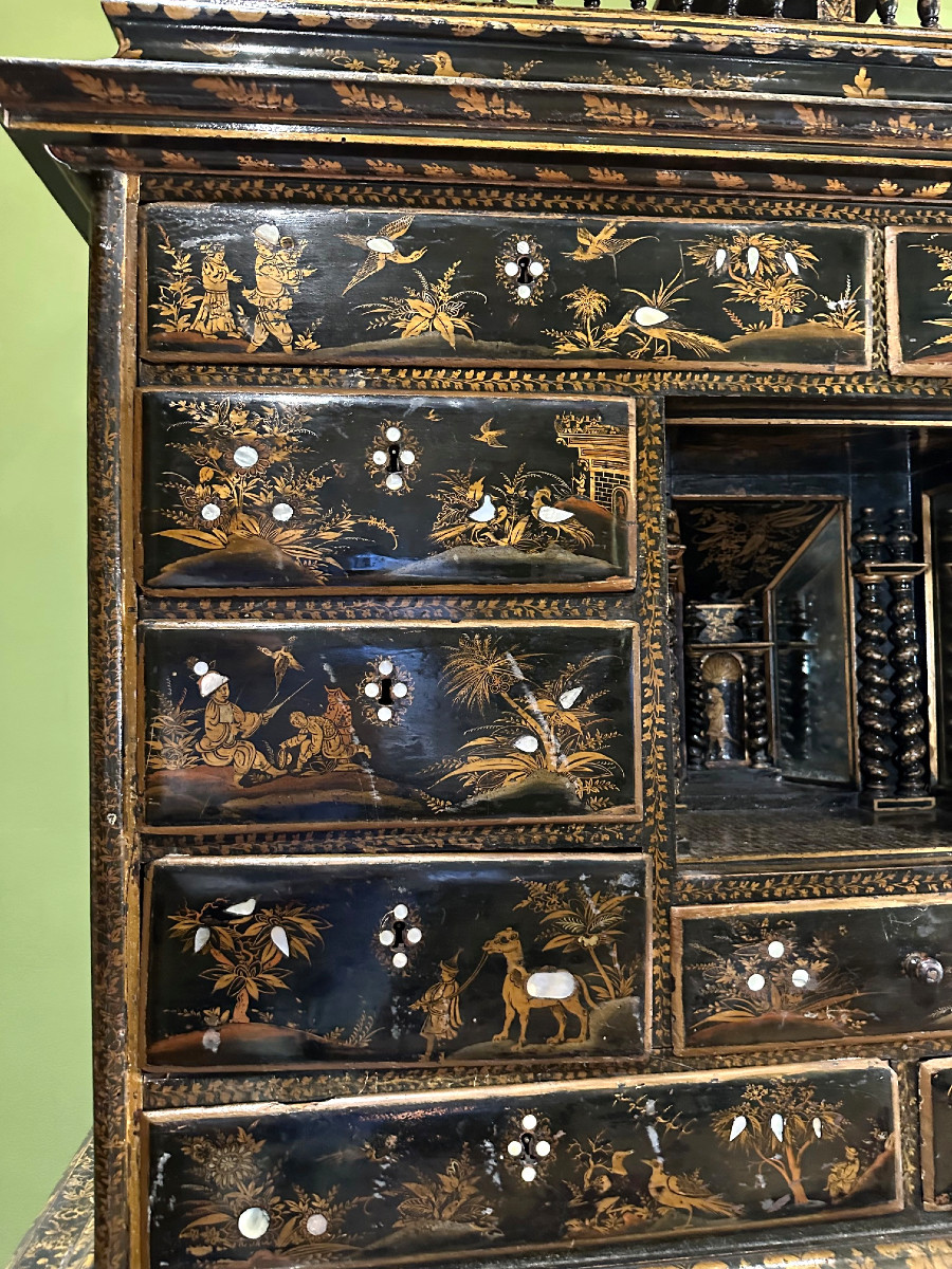 Louis XIV Lacquer Cabinet-photo-2