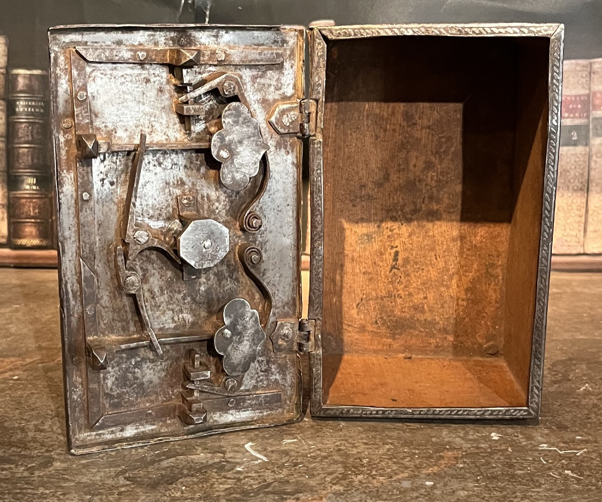 Coffret en fer gravé Nüremberg -photo-7