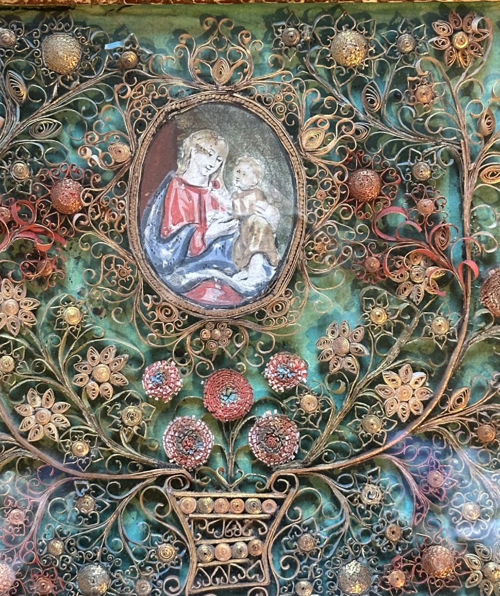 Paperolles Reliquary -photo-3